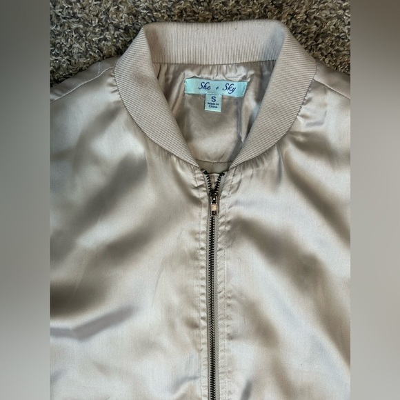 She + Sky lightweight silvery sheen fashion glam jacket size small - Picture 4 of 9